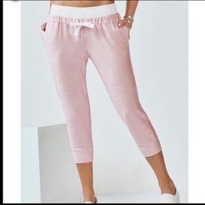 EUC Fabletics Arnae Capri joggers